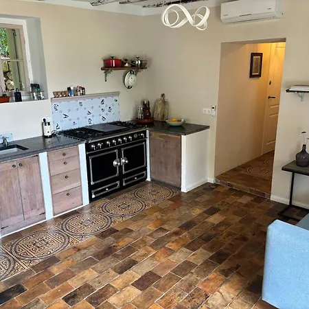 Spiti Espede فيلة Ágios Márkos