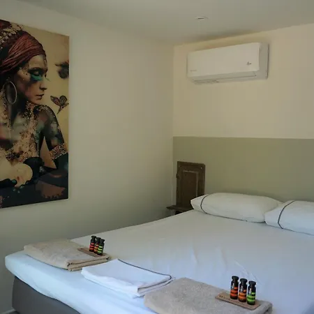 فيلة Spiti Espede *